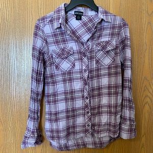 Wet Seal Flannel Women’s Medium